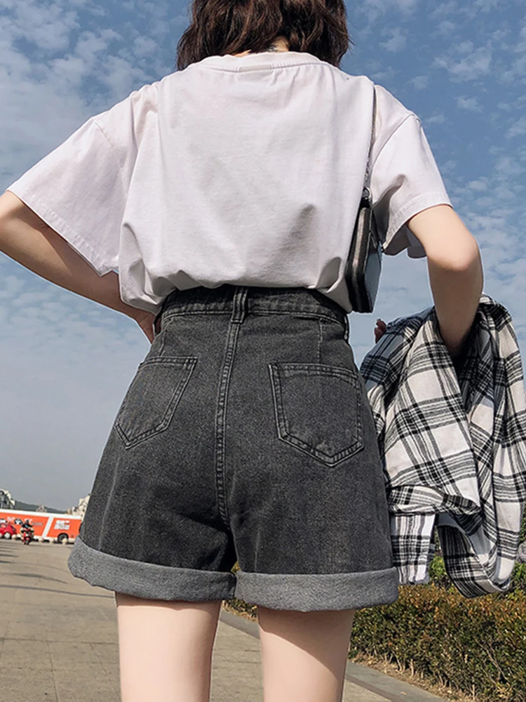 2022 New Summer Women Button Wigh Leg Jeans Shorts Casual Female High Waist Loose Fit Blue Denim Shorts