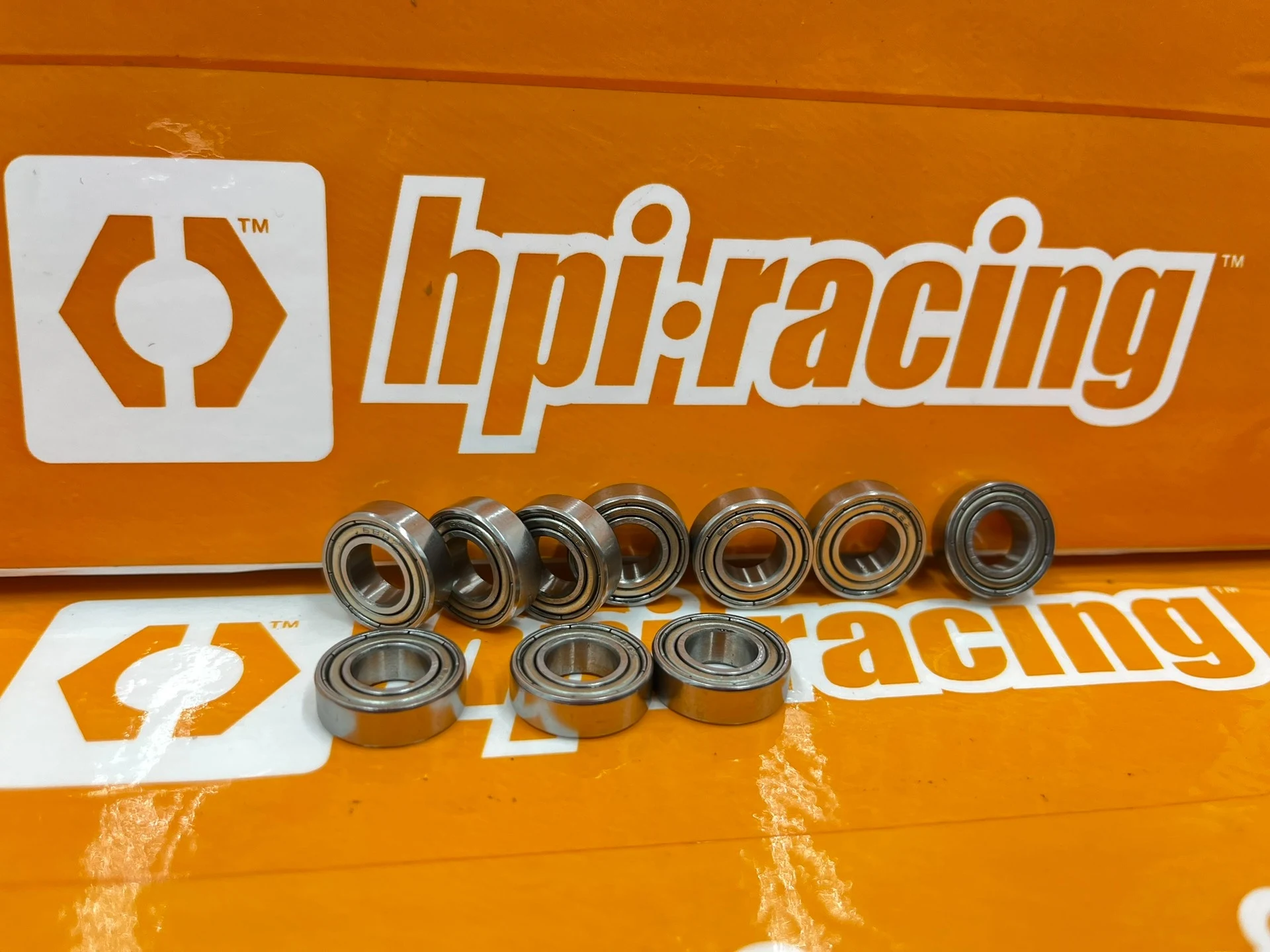 Фото Комплект подшипников HPI Savage X4.6 XL5.9 Large F-Flux, 1/8, для большого внедорожника, дифференциал коробки передач, передние и задние колесные опоры, ступичные втулки, C-образные опоры. №4