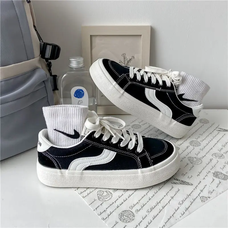 Autumn Canvas Sneakers 2022 New Fashion Students White Platform Sneakers Korea Daily Wear All-match Basic Sleek Female Shoes