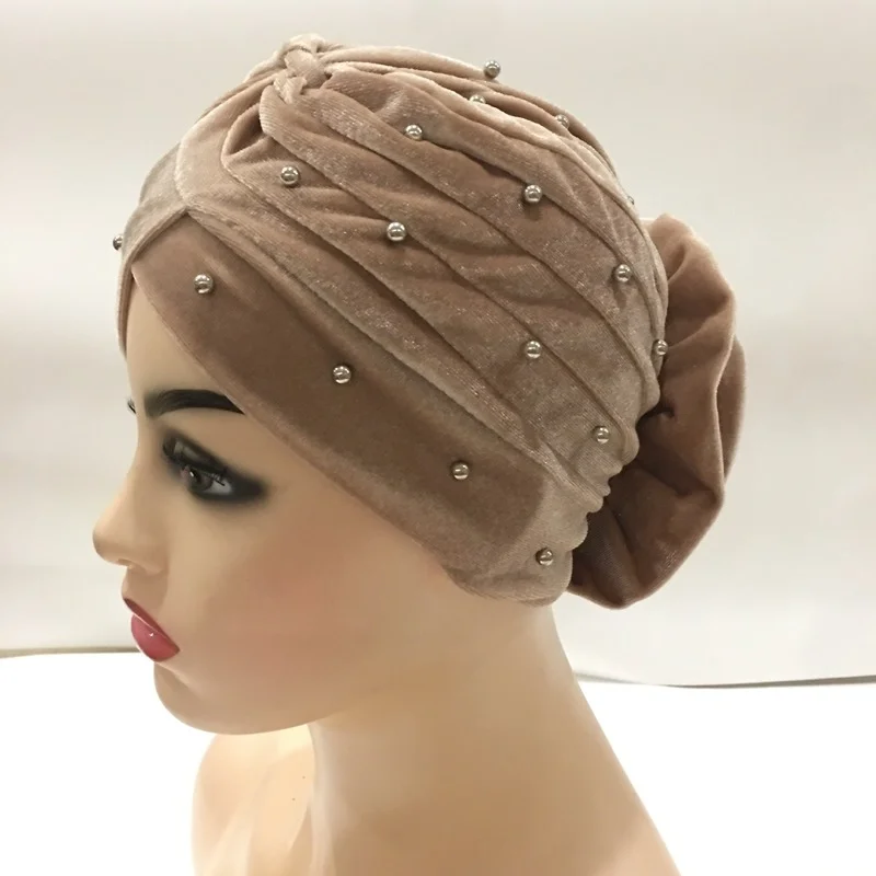 

Женская шапка-тюрбан с золотым бархатным покрытием