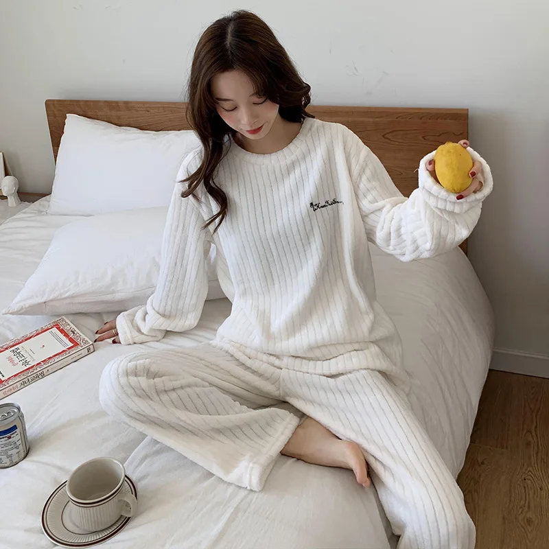 Autumn Winter Flannel Women Pyjamas Sets Loose Soft Coral Fleece Pajamas Set Long Sleeve Sleepwear Warm Loungewear 2 Piece Suit