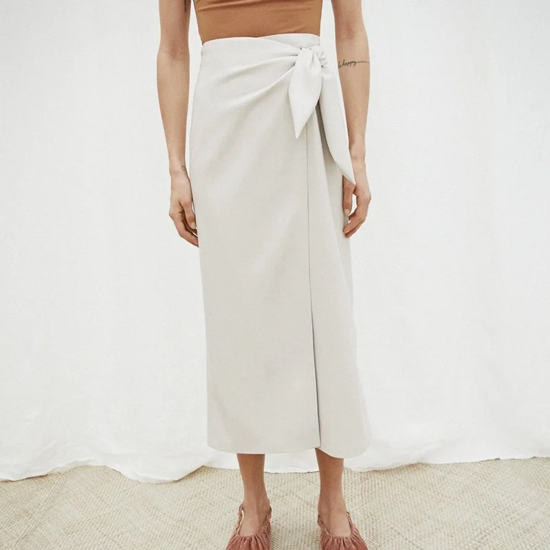 

Женская юбка средней длины с высокой талией для отдыха на весну и лето 2023