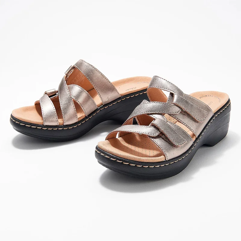 

Summer New Women's Sandals Thick Bottom Retro Slippers Large Size Wedge Women's Shoes Fashion Beach Flip Flops Slippers for Home