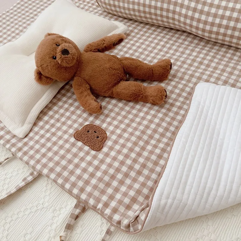 Baby Mattress New Polyester Cartoon Lattice Little Bear Fast Easy Collapsible Portable Travel Hot Sale Chid Bedding