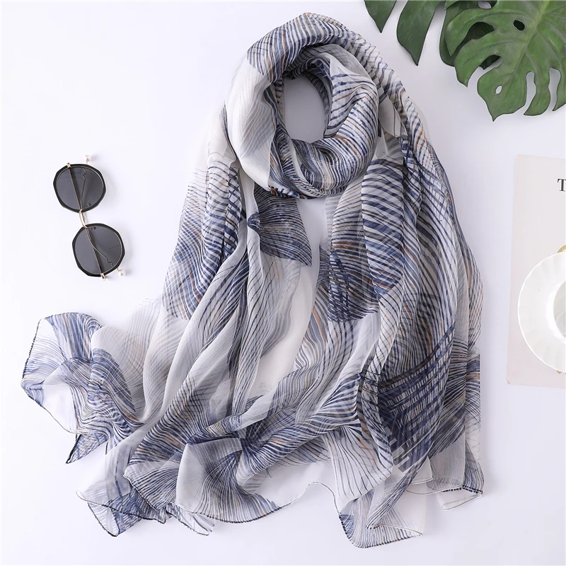 

Zomer Vrouwen Sjaal Mode Print Zijden Sjaals Voor Lady Pashmina Vrouwelijke Strand Stola Hijaabs Sjaals Bandana Foulard Echarpe