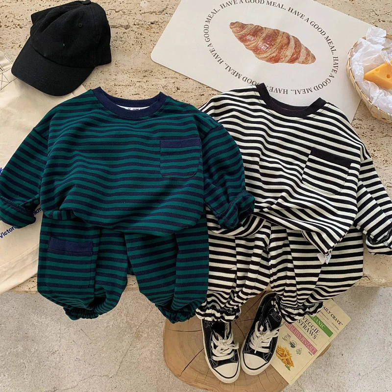 

0-8 years old autumn and winter new striped long sleeve pants for girls and boys match children's sweater rankings