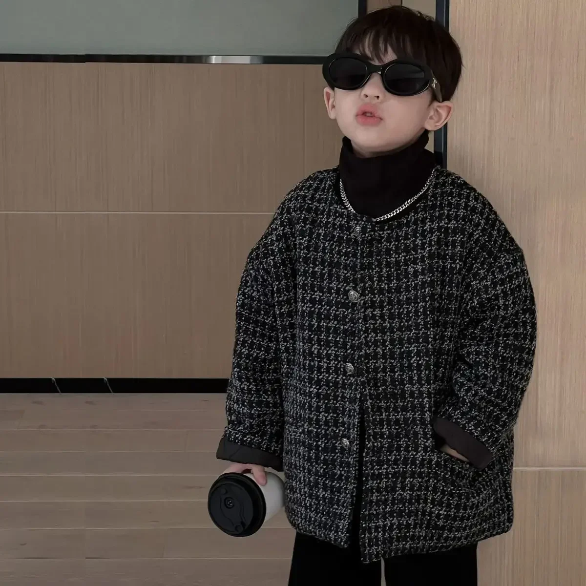 Пальто для мальчиков 2024 осенне-зимняя новая детская одежда черное твидовое