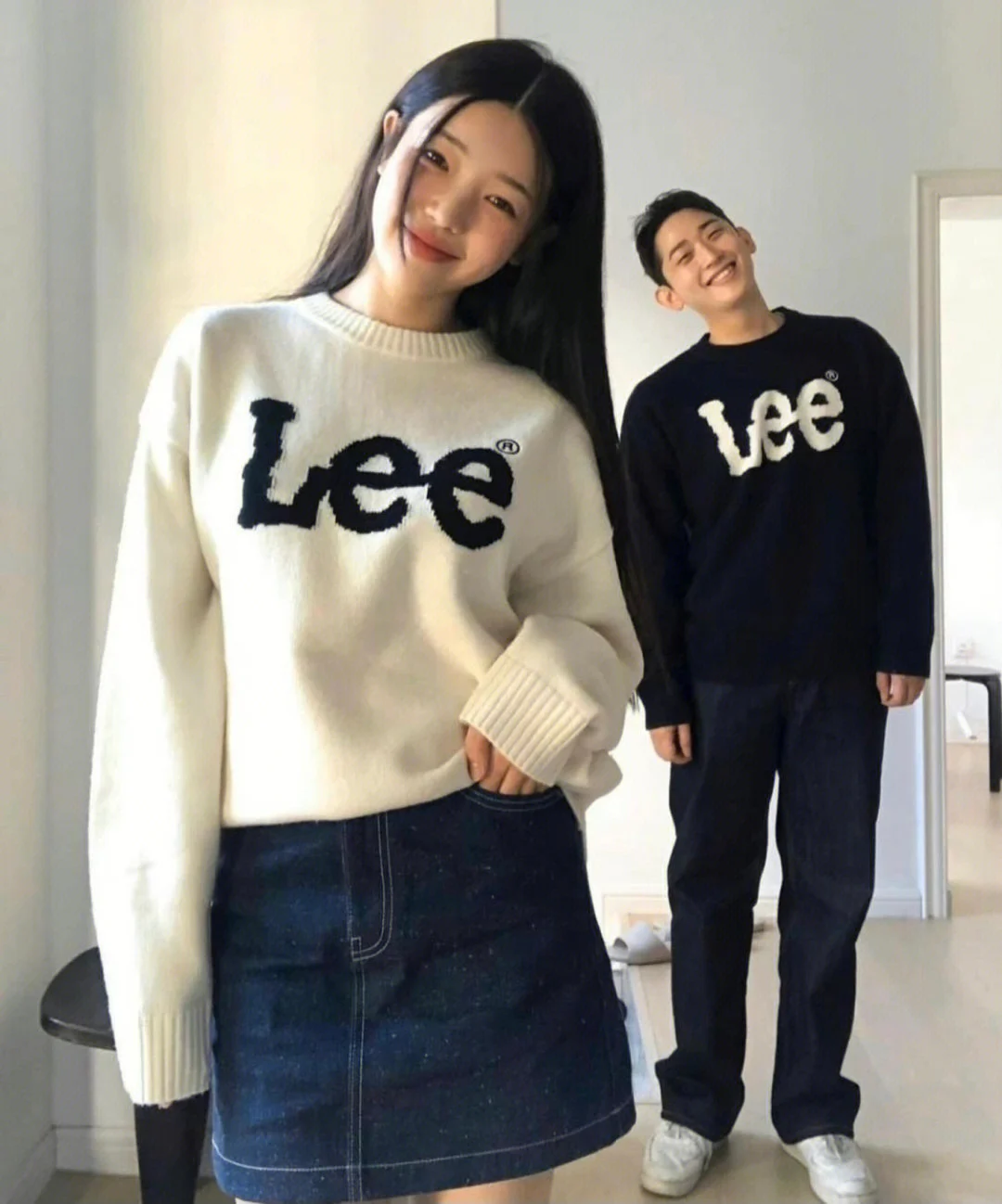 

Men's and women's long sleeved cashmere sweater round neck pullover knitted sweater high-end embroidery sweater