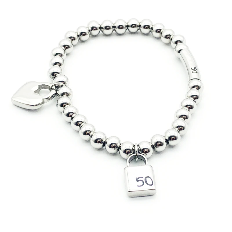 

Женский браслет с подвеской в виде сердца, с буквенным принтом