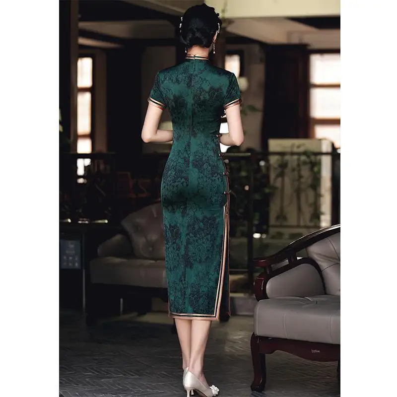 Chinese Vintage Cheongsam Dark Green Improved Retro Republican Elegant Slim Long Dress Qipao Traditional Clothing for Women images - 6