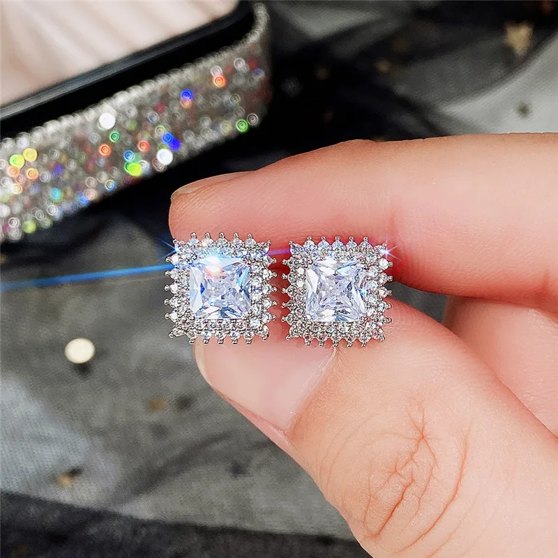 Великолепные квадратные серьги-гвоздики TOBILO с низким вырезом и АА фианитами