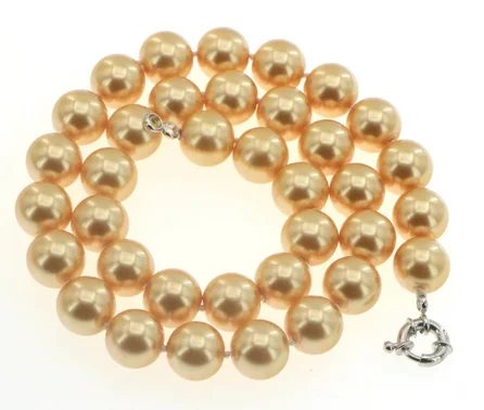 

Красивое ожерелье с крупным жемчугом 12 мм