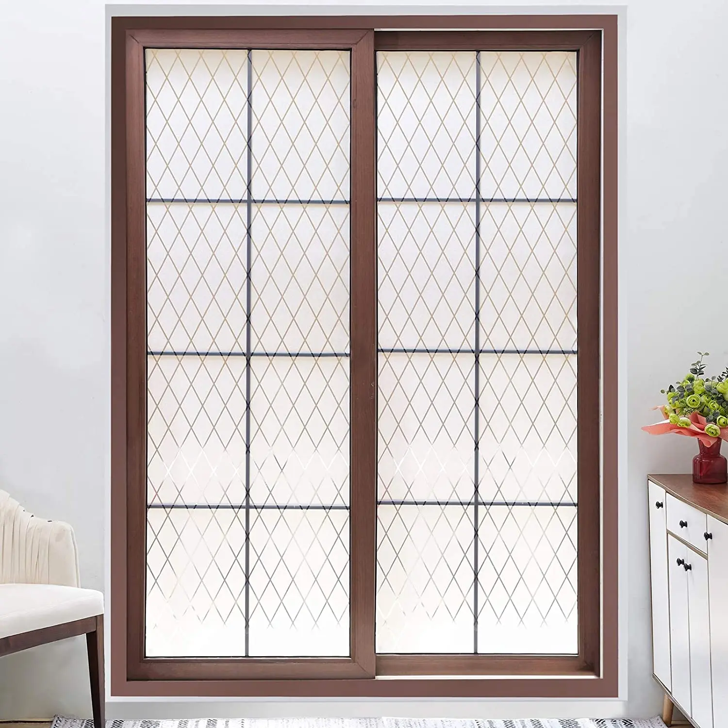 Многоразмерная сетчатая матовая оконная пленка для конфиденциальности