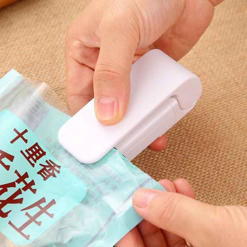 Portable Bag Heat Sealer Plastic Package Storage Bag Clip Mini Sealing Machine Handy Sticker Seal for Food Snack Kitchen Gadgets