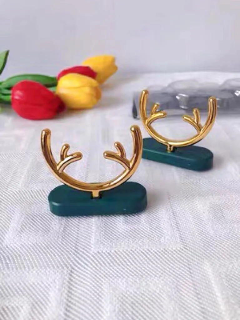 

ABS Antlers Hook High Quality Plug Holder Data Cable Storage Hook Bathroom Kitchen Plug Storage Wall Decorative Key Hook