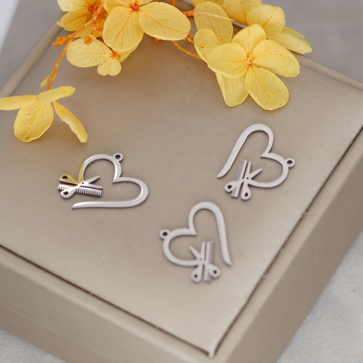 3 шт. Ножницы расчесать сердце подвеска для ожерелья из нержавеющей стали чары