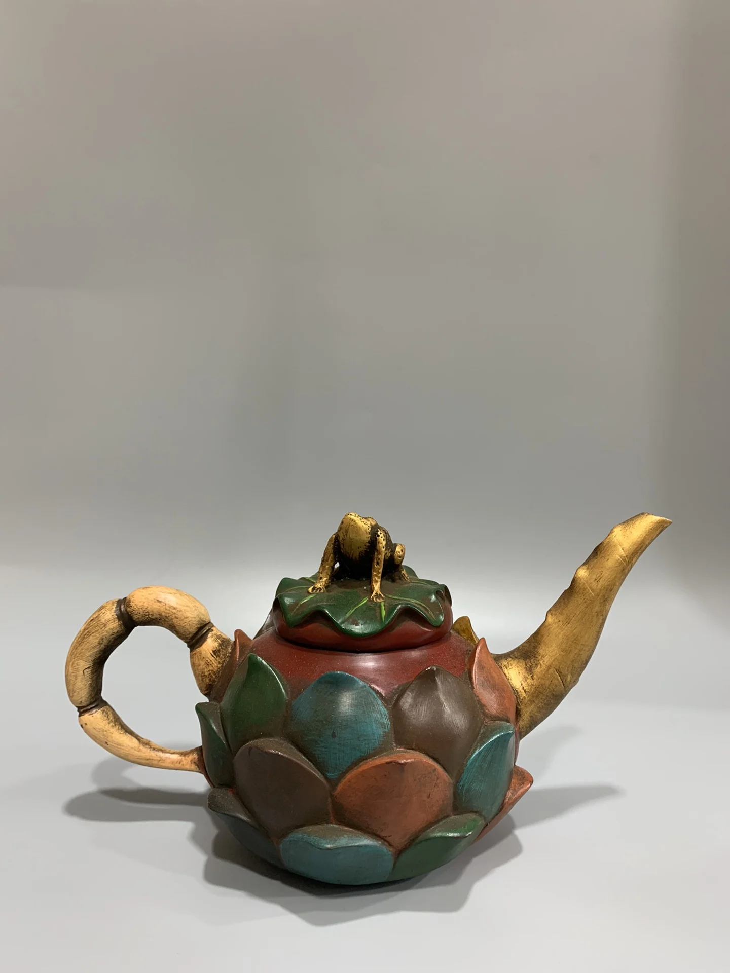 

Изысканная лягушка Сидящая Лотос лак горшок орнамент