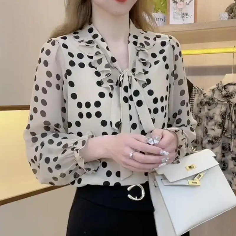 

Женская Повседневная рубашка в горошек, простая свободная универсальная рубашка в гонконгском стиле ретро с V-образным вырезом и длинным ру...