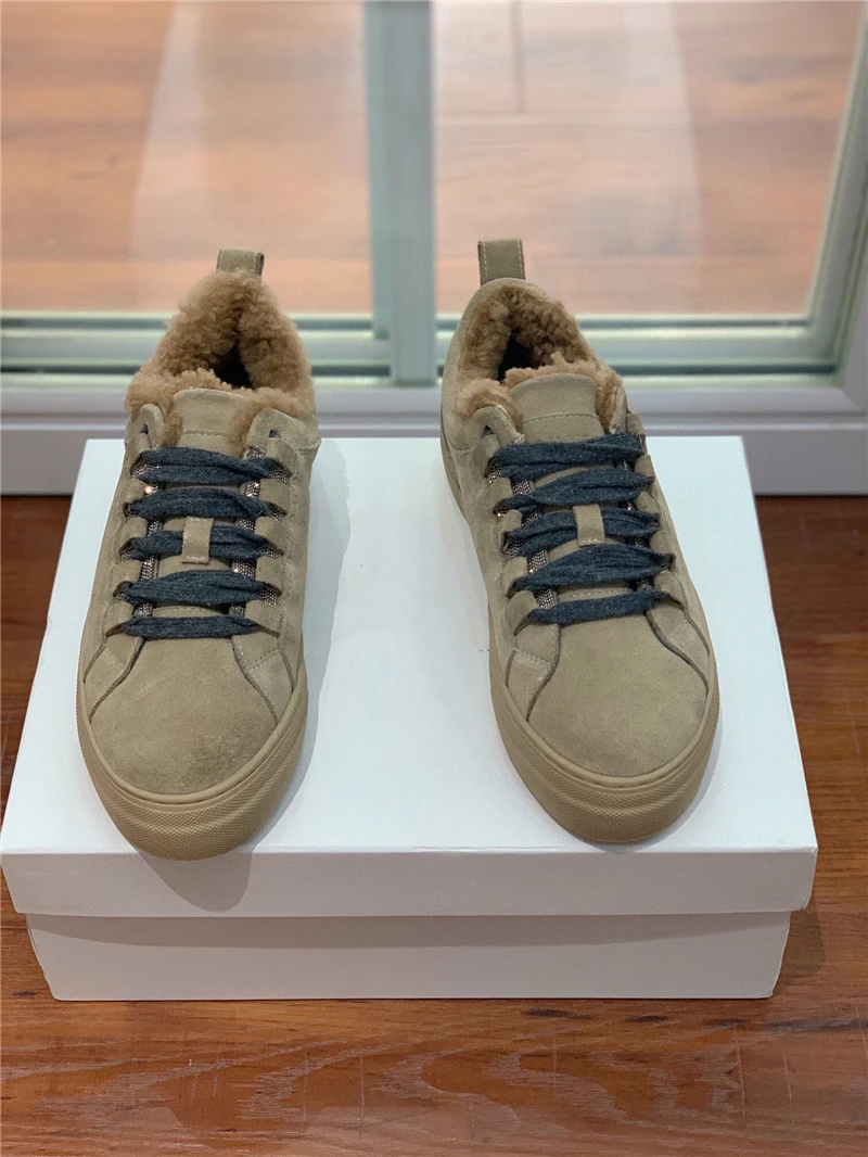 Autumn and winter new thick soled wool casual shoes Women's leather lace up warm fashionable board shoes Flat sports shoes flats