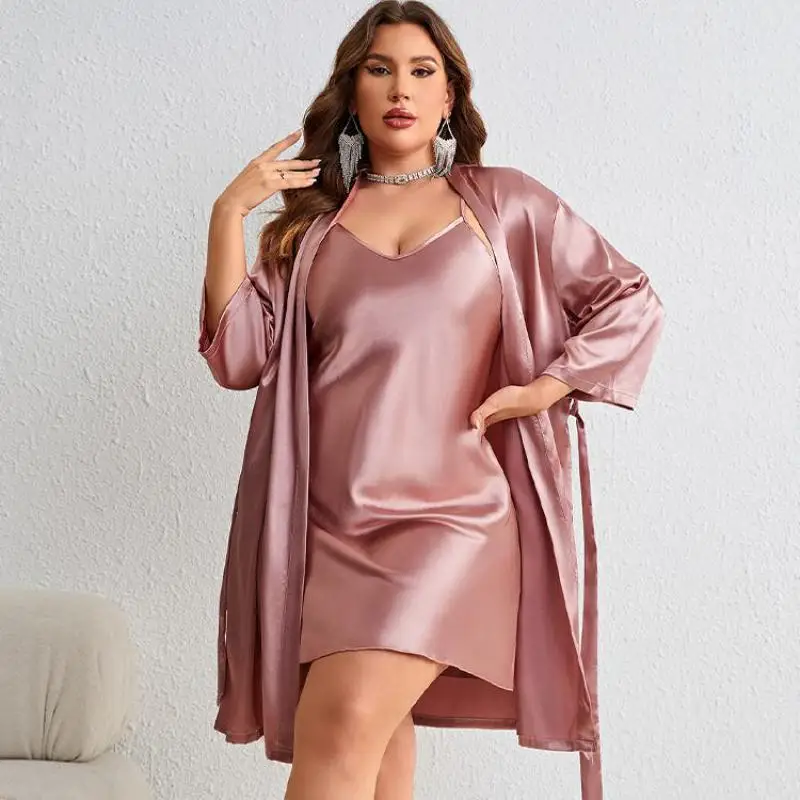 Женский костюм-кимоно из шелка и атласа большого размера