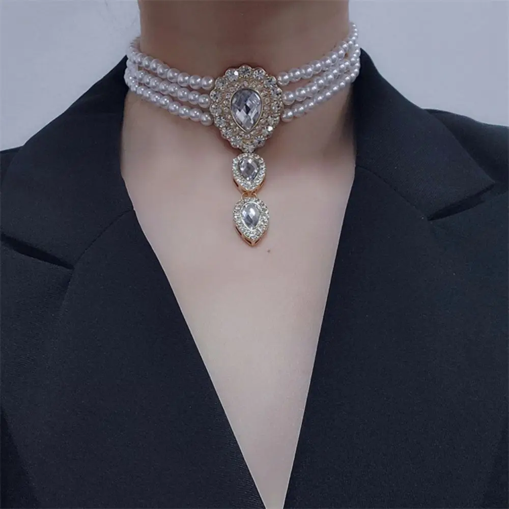 

Temperament Multi-layer Pearls Choker Luxury Shiny Geometric Rhinestone Pendant Necklace for Women Party Jewelry