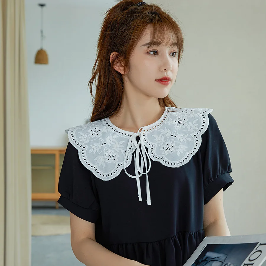 

Sitonjwly Ladies Hollow Embroidery Lace Fake Collars for Women Detachable Collars Shawl Decorative False Collar Nep Kraagie