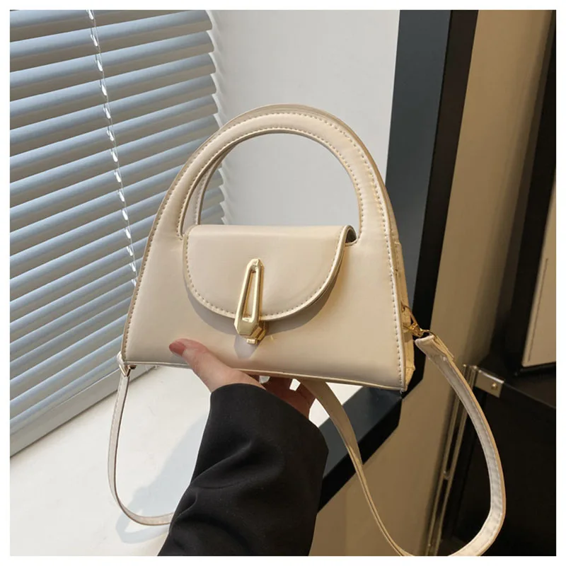 Женская сумка с круглой ручкой бордовая дизайнерская через плечо уникальным