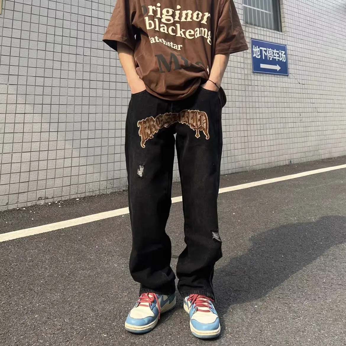 2022 New Fashion Black Streetwear Baggy Men Wide Jeans Pants Y2K Letter Embroidery Ripped Hole Straight Hip Hop Denim Trousers