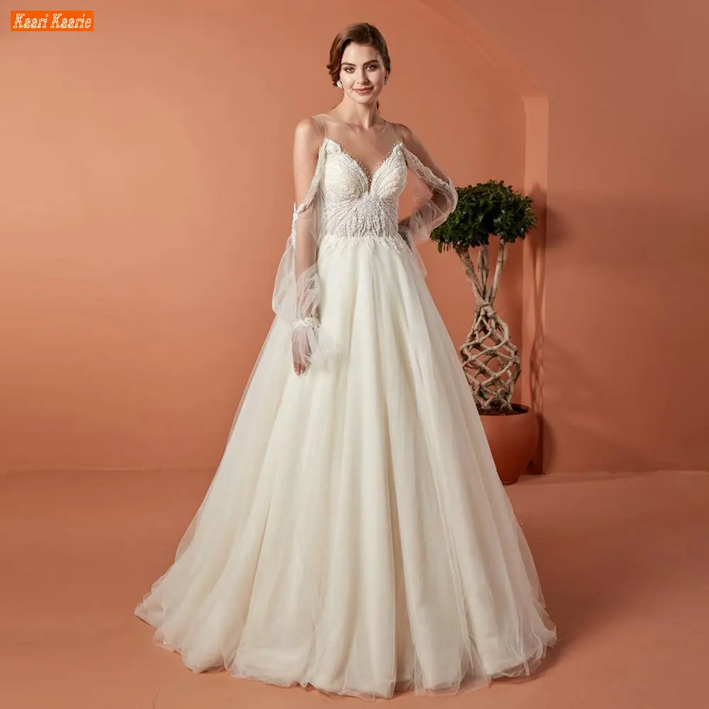 

Женское платье из фатина, с длинным рукавом и круглым вырезом