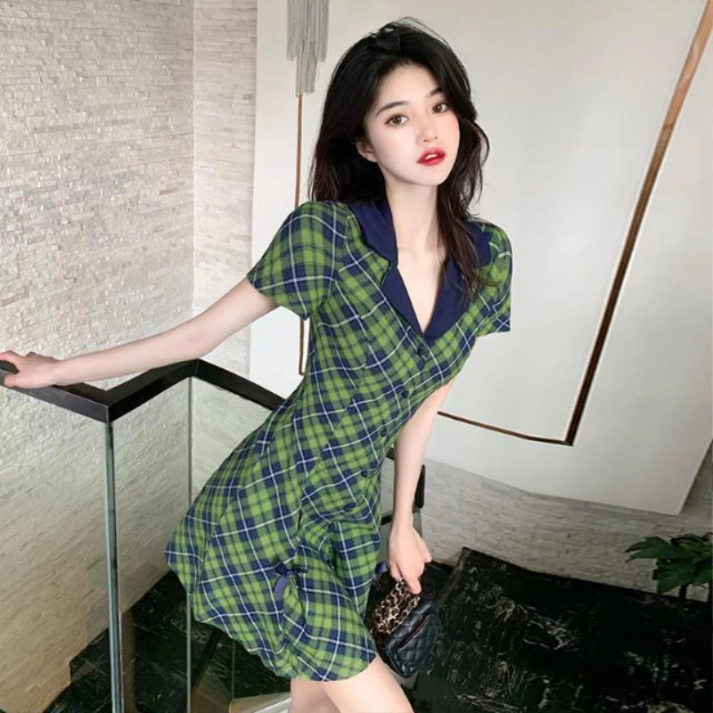 

2022 Summer Green Plaid Dress Suit V-neck Waist Single-breasted Women's Short Dress Fashion Preppy Style Korean Commuter