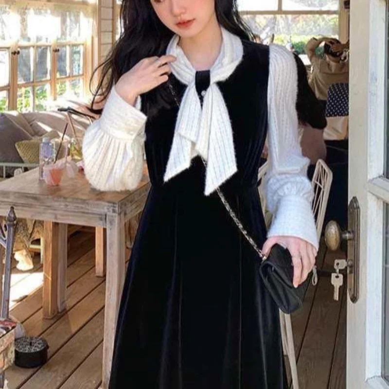 

Платье бархатное с длинным рукавом, с бантом