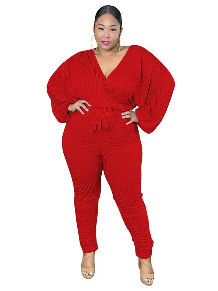 

Женский комбинезон-карандаш с высокой талией и V-образным вырезом