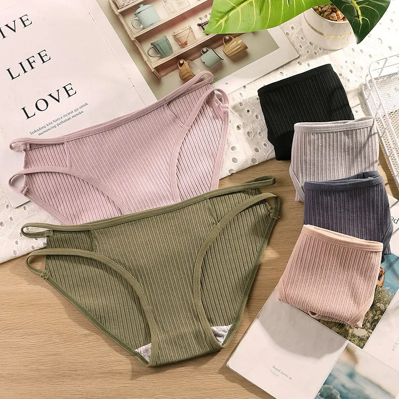 

Трусики женские х/б бесшовные с низкой посадкой, однотонные