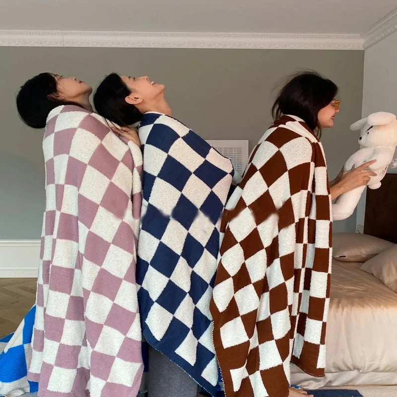 

New Soft Waxy Checkerboard Knitted Blanket Single Nordic Sofa Cover Blanket Thin Section Air-conditioning Blanket Small Blanket