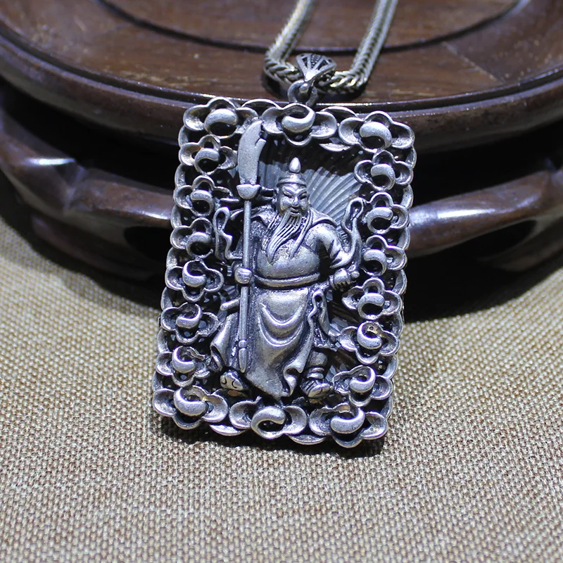 Имитация старого серебряного ожерелья с винтажным тиснением благоприятный узор