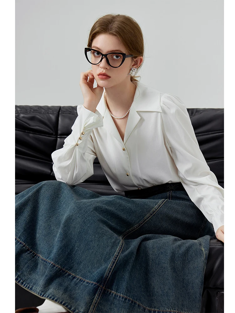 Блузка женская с длинным рукавом и воротником-стойкой на осень