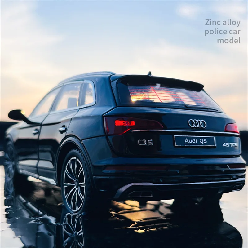 Модель автомобиля AUDI Q5 SUV 1:24 литый под давлением и игрушечный автомобиль