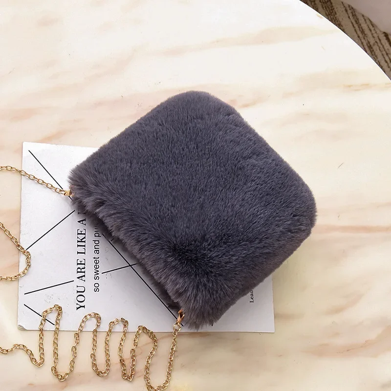 

Girls Plush Purses and Handbags Autumn Winter Faux Fur Crossbody Bags for Women Wallet Handbag Ladies Phone Shoulder Bag