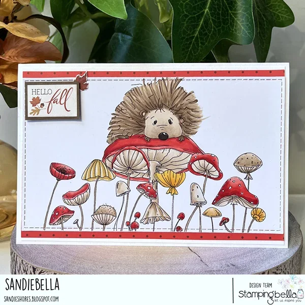 Рождественские штампы в виде грибов с изображением девушек волшебного призрака