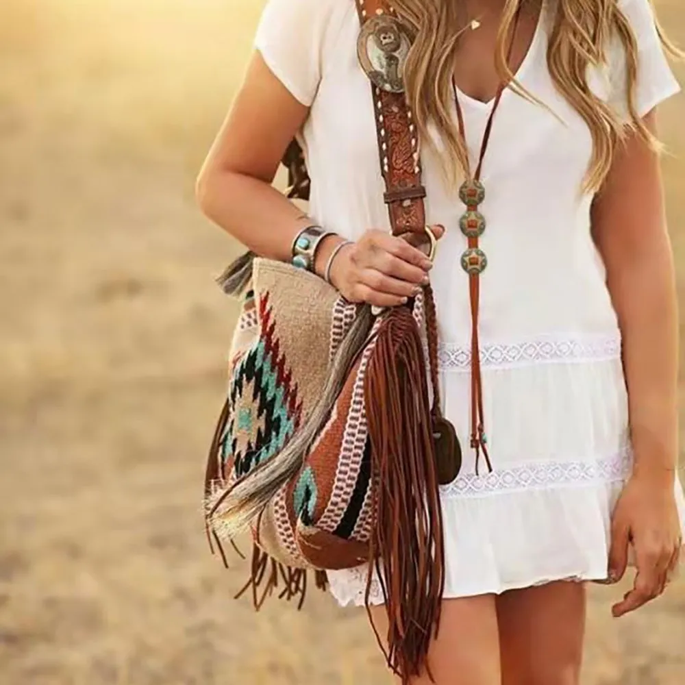 

Hand-made Canvas Linen One Shoulder Bag Female Bag Bohemian Style Vacation Woman Beach Bag Grassland Retro Sapce Quilted Bag