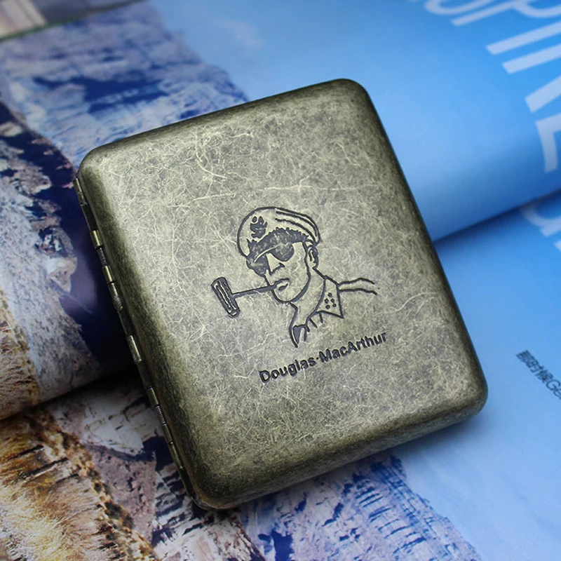 

Vintage Metal Cigarette Case Classic Design Edition Cigarette Case for 20 Pcs Men Box Gift Cigarette Accessories