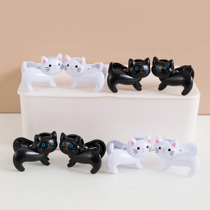 

6Pcs Cartoon Cat Clothespin Windproof Clips Household Clothes Underwear Socks Clips Multifunctional Laundry Hanging Clips