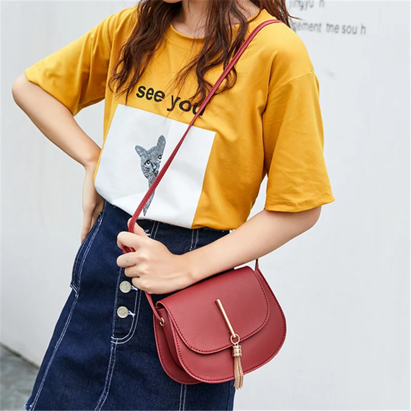 

Crossbody Bags For Women 2022 Chain Messenger Bags Cover Fringe Shoulder Small Square Bag Mobile Phone Bag Women