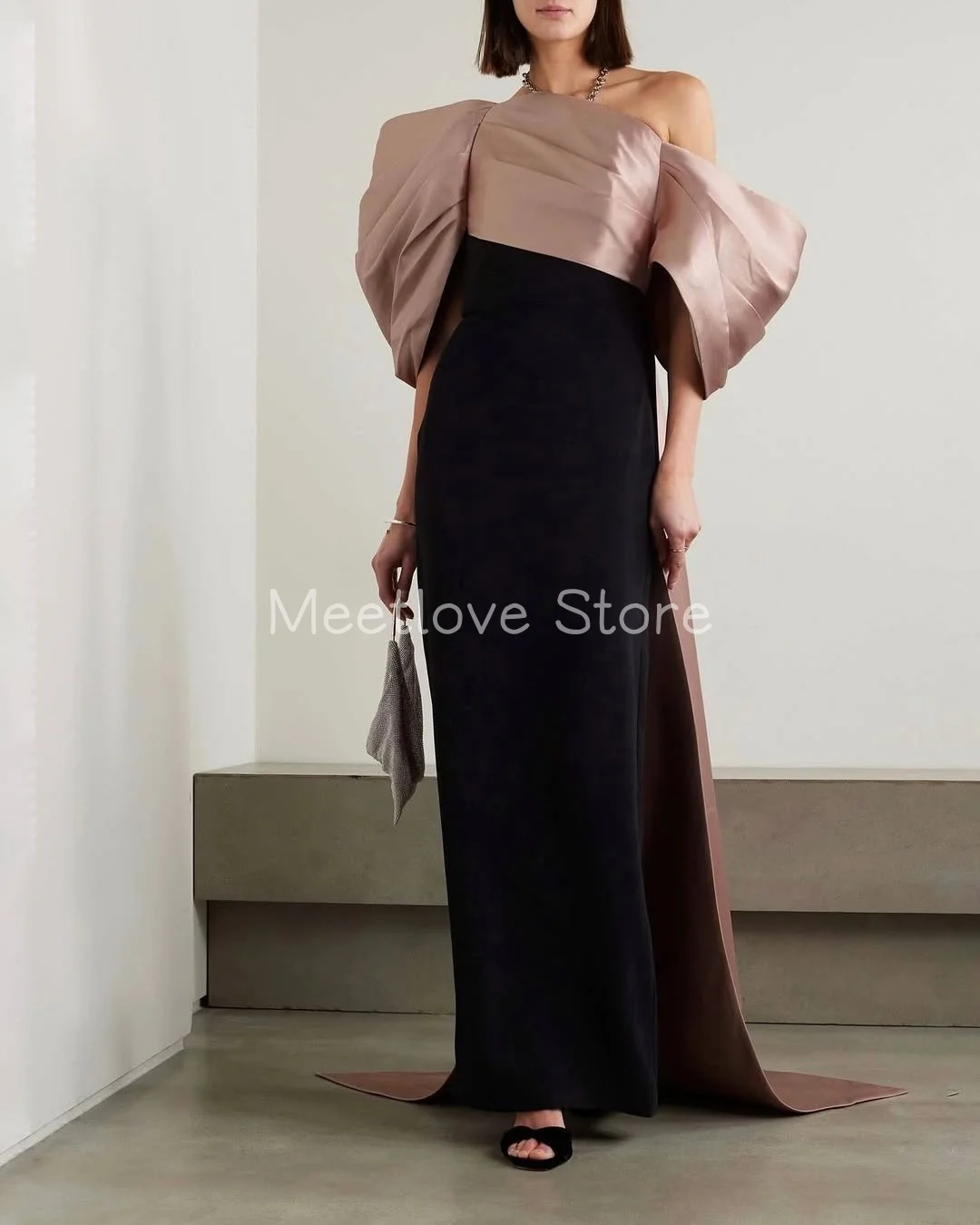 Фото Meetlove Customized Off-the-shoulder Ankle Length Simple Prom Dresses Sheath Sweep Train Satin For Women 2025 №3
