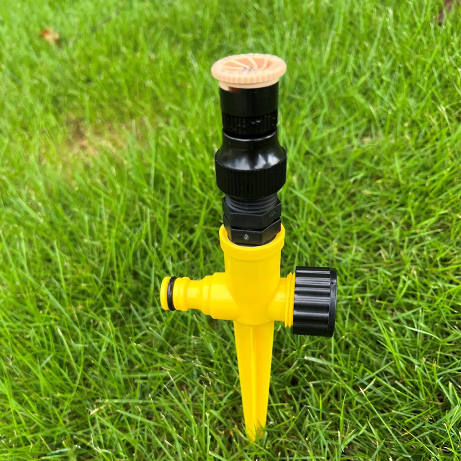 

Household Lawn Sprinkler Adjustable 360 Degree Rotating Large Coverage Area Watering Sprayer