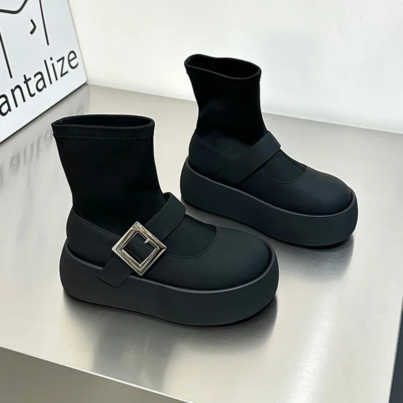 Женские зимние ботильоны на плоской подошве и платформе кожаная обувь трендовая