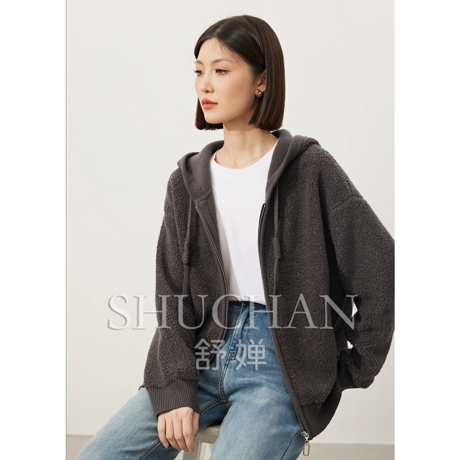 Женский шерстяной свитер