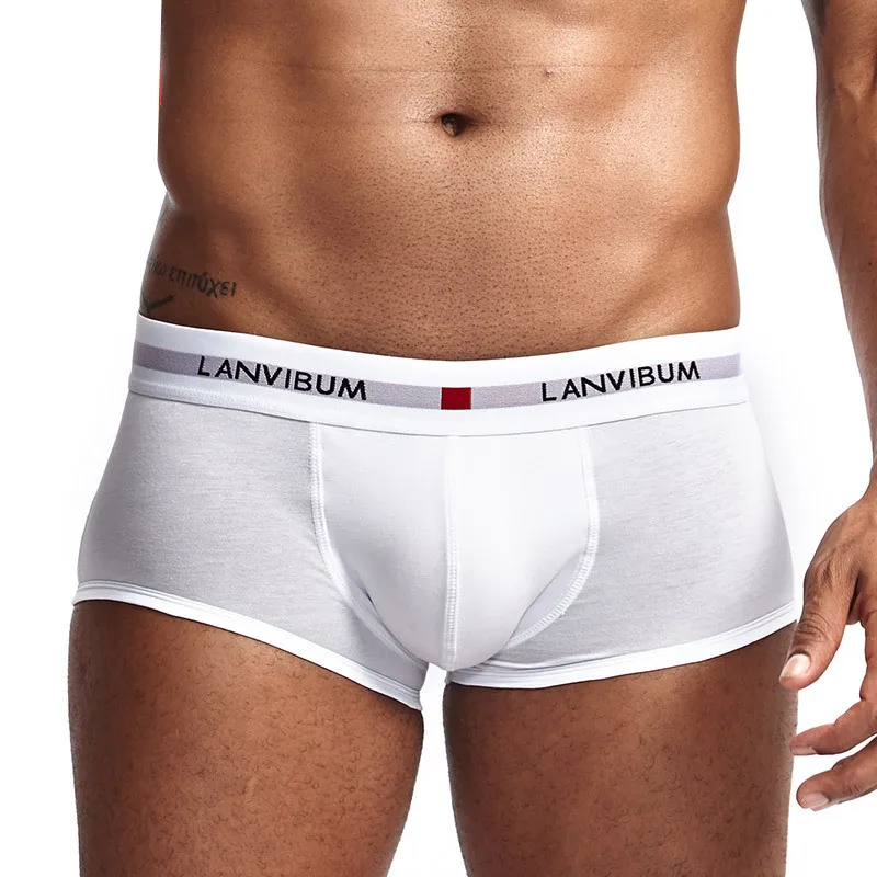 

Мужские однотонные шорты с заниженной талией и выпуклым карманом