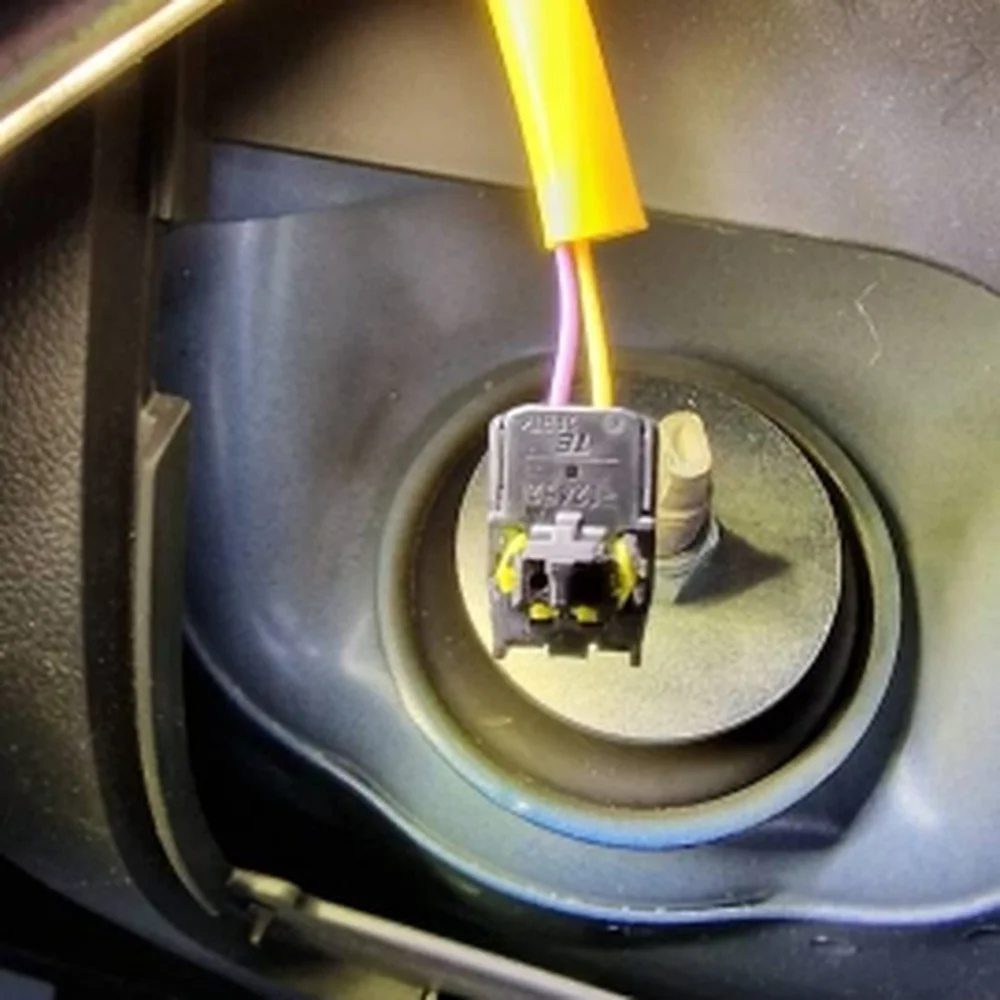 

2-контактный автомобильный пружинный шлейф для Suzuki