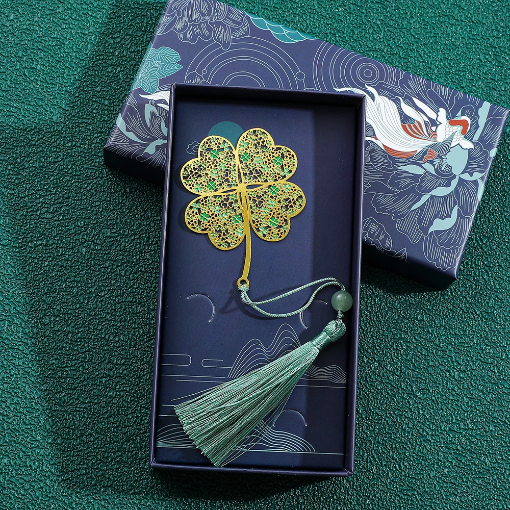 

Металлическая закладка Lucky Four-Leaf Clover